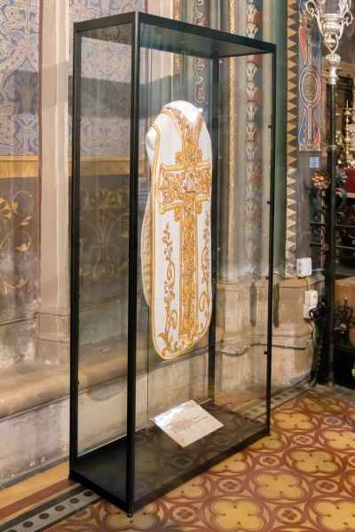 vitrine en verre, modèle standard, porte sur le côté